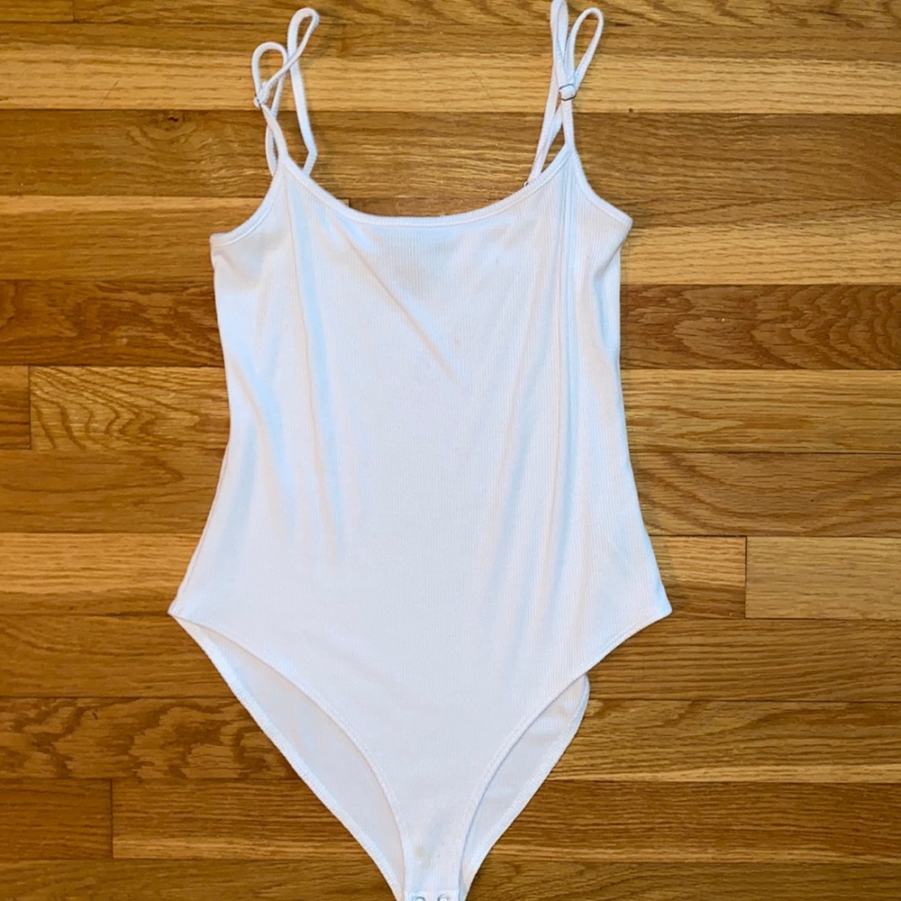 Forever 21 bodysuit size small